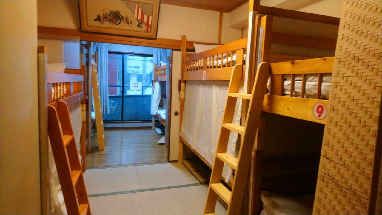 Family & Bakpak Tokyo Hostel Room photo
